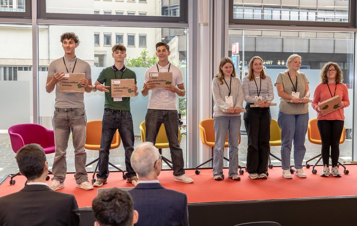 Erster Platz beim Wirtschaftsforscherpreis der PwC-Stiftung 